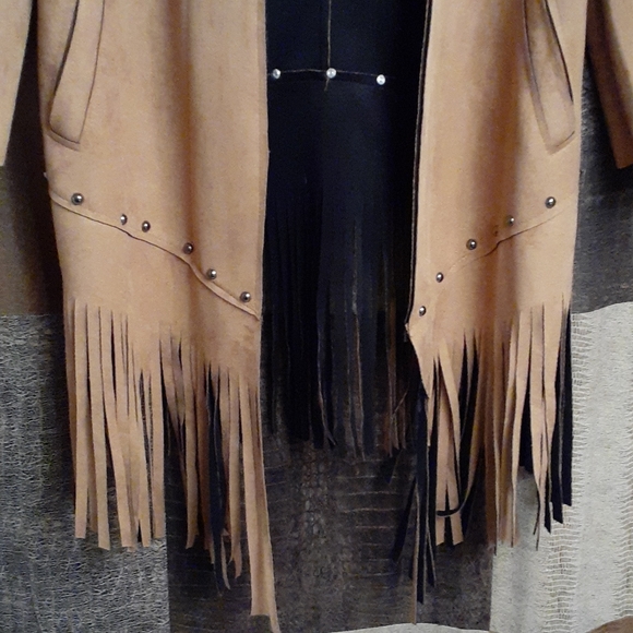 GORGEOUS caramel colored and black fringed jacket - Picture 7 of 11